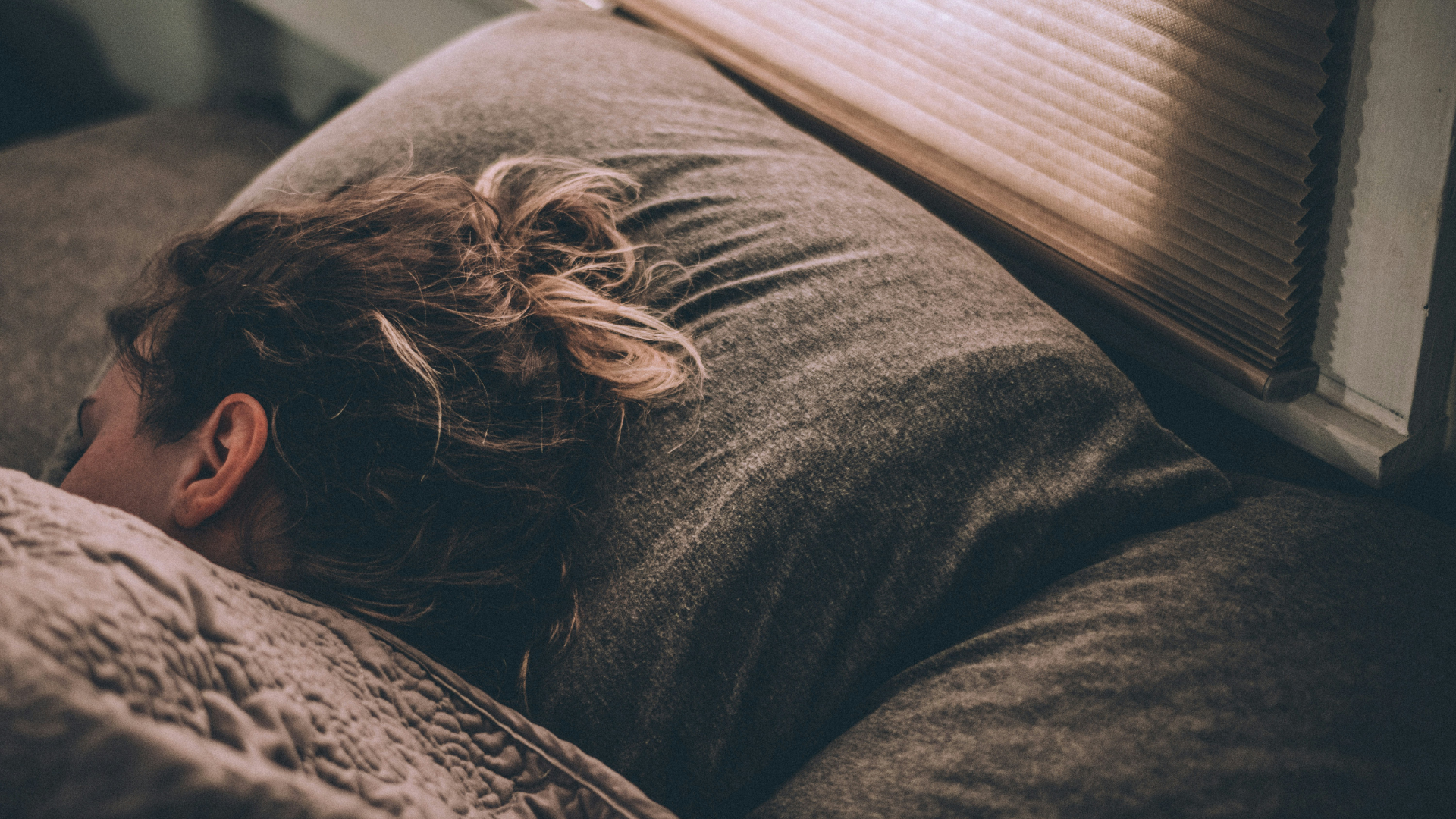 Struggling to Sleep Without Medication? 6 Ways to Drift Off Naturally
